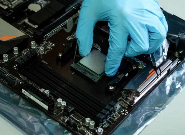 assembly-configuration-and-repair-of-personal-com-2025-03-19-20-01-24-utc